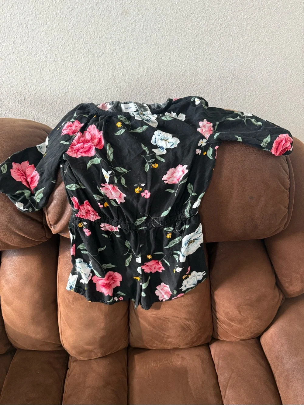 Old Navy Black Floral Long-Sleeve One-Piece summer romper